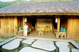 78-14-E Entrance to spa, Evason Hideaway, Ninh Van Bay, Vietnam. © ADAMS / HANSEN STOCK PHOTOS